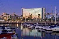 Hyatt Regency Long Beach Các khách sạn gần Đảo Santa Catalina