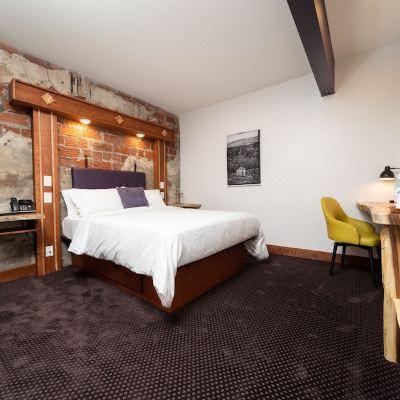 Superior Queen Room The Horton Hotel and Rooftop Lounge Promo Code