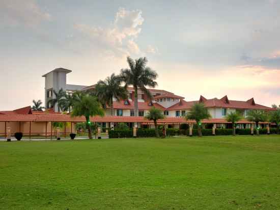 Hotel Crescent Resorts and Club Hotel Exterior