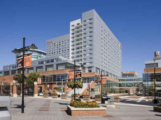 Hilton Baltimore Inner Harbor Hotel Exterior