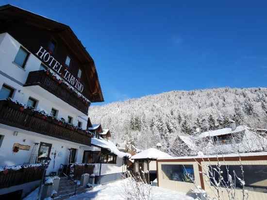 Hotel Tarvisio Four Seasons Hotel Exterior