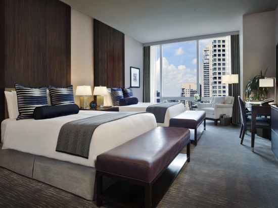 Trump International Hotel & Tower® Chicago Rooms