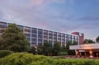 DoubleTree by Hilton Charlottesville Hotels near University of Virginia