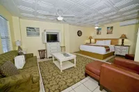 DeSoto Beach Terraces Hotels in Tybee Island