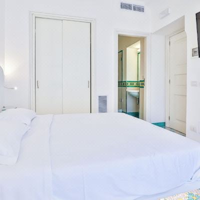 Economy Double Room Terrazza Duomo Promo Code