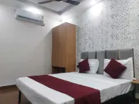 Hotel Twamev Couple Friendly Laxmi Nagar Các khách sạn ở East Delhi