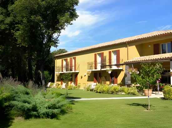 Logis Hôtel la Bastide de Grignan & la Chênaie Restaurant Hotel Exterior