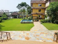 Sweet Garden Hotel Hotels near Asafo Market