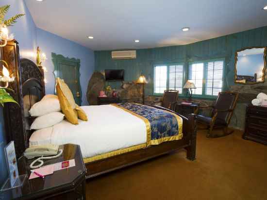 Madonna Inn Rooms