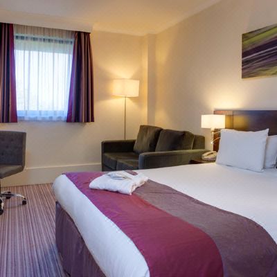 Premium Queen Room Holiday Inn Leamington Spa - Warwick, an IHG Hotel Promo Code