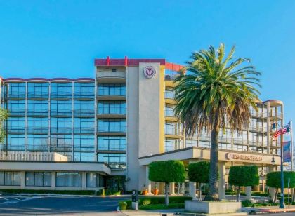 Oakland Airport Executive Hotel