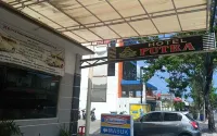 Hotel Putra Kebumen Hotels in Kebumen