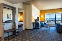 Holiday Inn & Suites Oakland - Airport Hotels in Oakland