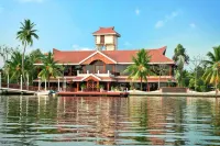 Sterling House Boat Lake Palace Alleppey