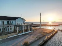 Hotell Hamnen Färjestaden Hotels near Degerhamns Hembygdsmuseum