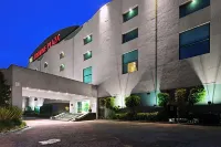 Crowne Plaza Toluca-Lancaster Hotels near Expo Santa Fe Mexico