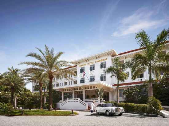 Raffles Grand Hotel d'Angkor Hotel Exterior