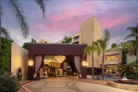 Avenue of The Arts Costa Mesa, a Tribute Portfolio Hotel Hotels near Angels Playground