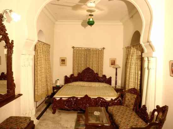 Palkiya Haveli - Heritage Hotel Rooms