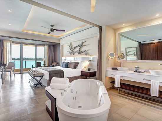 Adults Only, Hideaway at Royalton Negril Resort Rooms