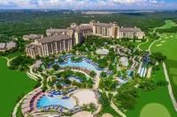 JW Marriott San Antonio Hill Country Resort & Spa Отели рядом с достопримечательностью «Террелл Плаза»