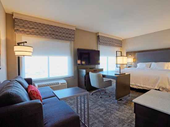 Hampton Inn & Suites by Hilton Lubbock University Rooms