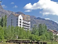 Hotel Schweizerhof Hotels in Bregaglia