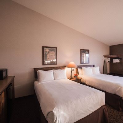 Deluxe Double Room with Two Double Beds Stoney Creek Hotel St. Joseph Promo Code