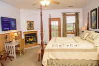 Berry Springs Lodge Hotels near Boot Factory Outlet