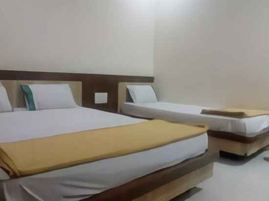 Hotel Sai Mukund Rooms