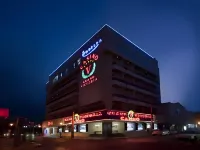 Hodelpa Centro Plaza Hotels near tres cruces Park