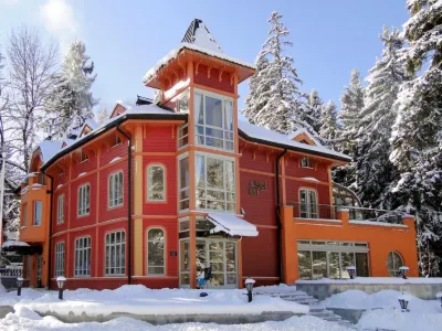 Villa Sokol Hotels near Sitnyakovo Express