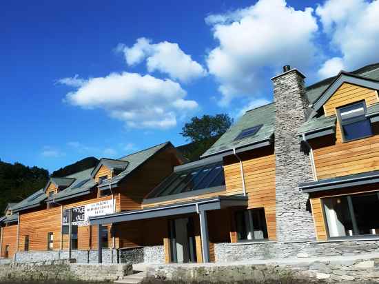 The Lodge in the Vale Hotel Exterior