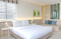 Pannara Hotel Hoteles cerca de Wat Sema Thong