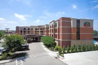 Courtyard Cincinnati Midtown/Rookwood Hotels near Robert D. Lindner Family OMNIMAX Theater