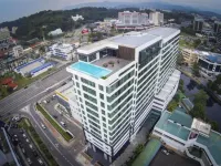 Sky Hotel Hoteles en Kota Kinabalu