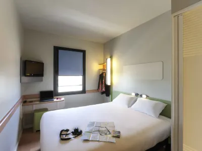 Ibis Budget Valencia Alcasser Отели рядом с достопримечательностью «Alameda»