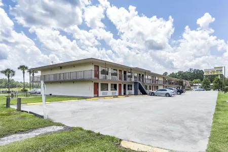 Red Roof Inn MacClenny