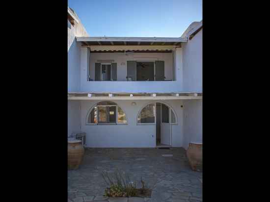 Villa 110 m2 in Agia Irini, Walking Distance to Beach with Pool Access, 7 Guests Hotel Exterior