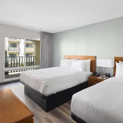 Standard Room, 2 Queen Beds, Accessible, Bathtub Vagabond Inn Glendale Promo Code