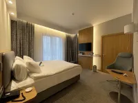 Holiday Inn Express Ankara - Airport Hotels in Saracalar Mahallesi