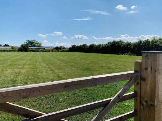 Luxury Studio Cottage at Foot of Yorkshire Wolds Hotel Exterior