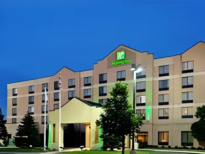 Holiday Inn & Suites Bolingbrook Hotels in Bolingbrook