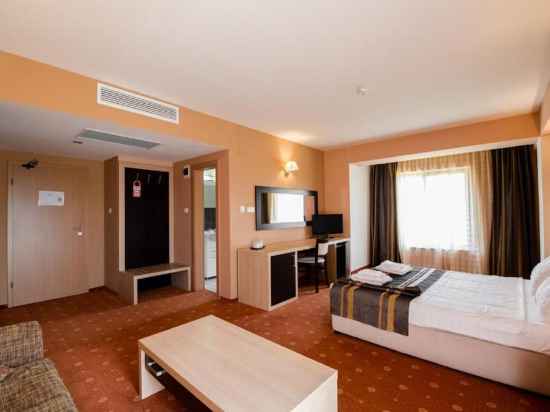 Hotel Oxford Inns&Suites Rooms