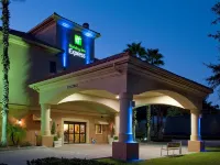 Holiday Inn Express Clermont Hotels near SUN STATE PRODUCE SALES, INC.