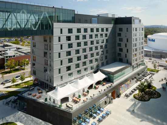 Courtyard  Montreal Laval Hotel Exterior