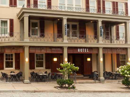 Chestnut Hill Hotel Hotel Exterior