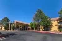 Best Western Airport Albuquerque Inn Suites Hotel  Suites Hotel dekat Silver Family Geology Museum