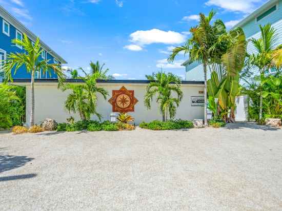 Captain’s Quarters at Anna Maria Island Inn Hotel Exterior