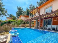 Villa Siesta Kusadasi Hotel a Guzelcamli Mahallesi